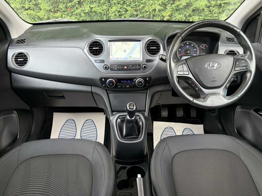 Hyundai I10 1.2 I10 Prem Se 1.2 My17 White #2