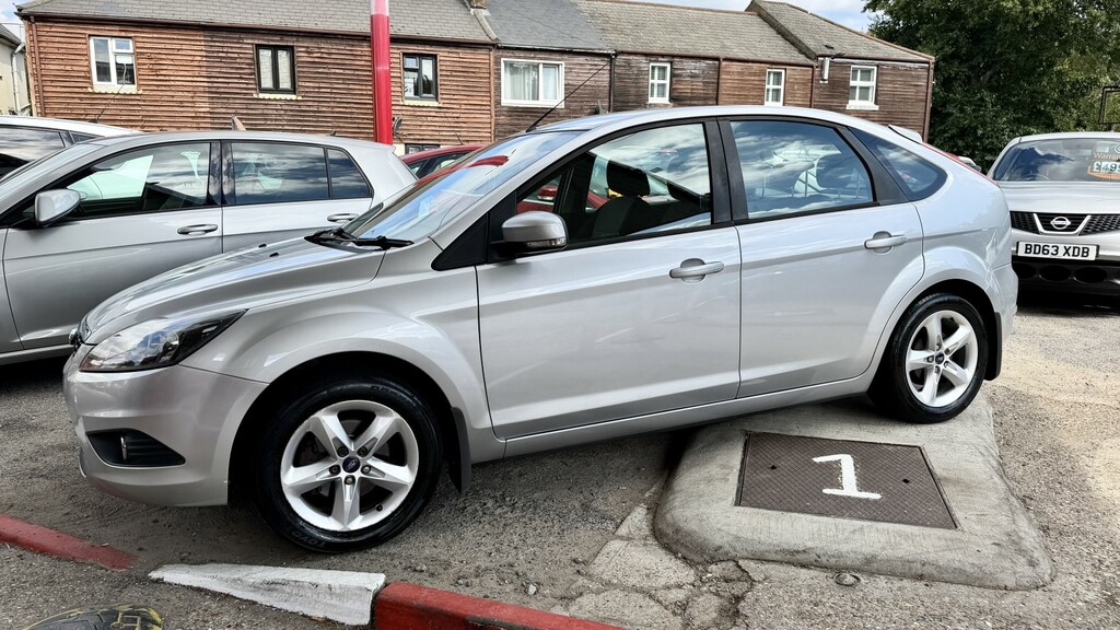 Ford Focus 1.6 Zetec 2011 CN11ZDO Silver #4
