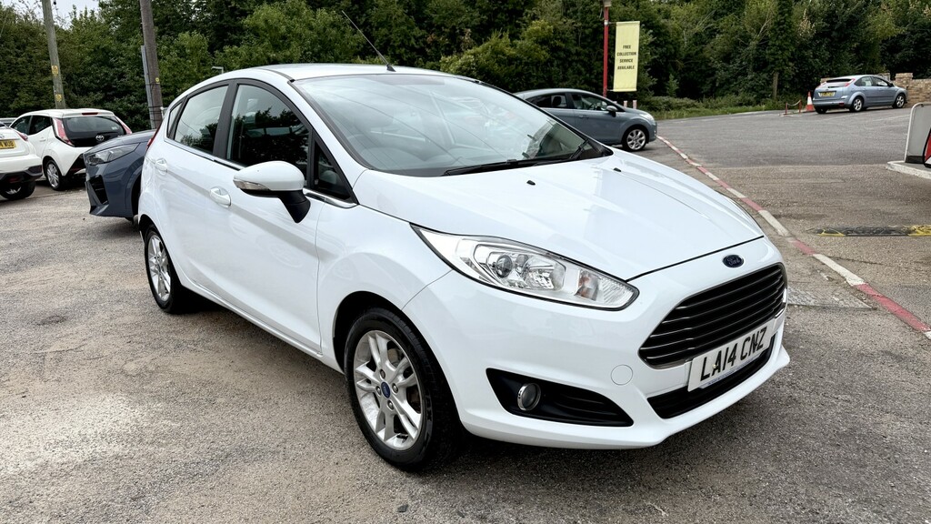 Ford Fiesta 1.2 Zetec 2014 White #2