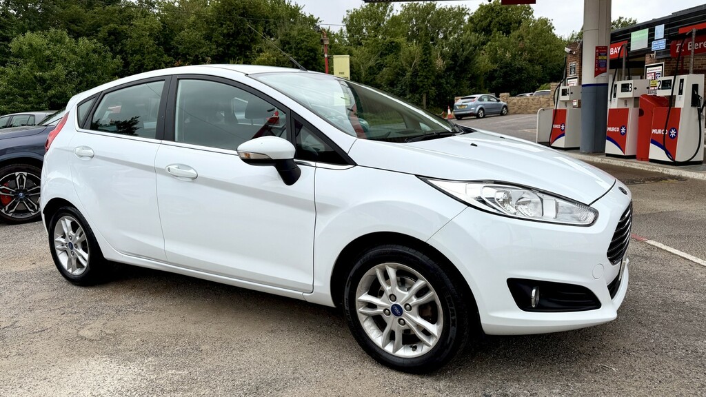 Ford Fiesta 1.2 Zetec 2014 White