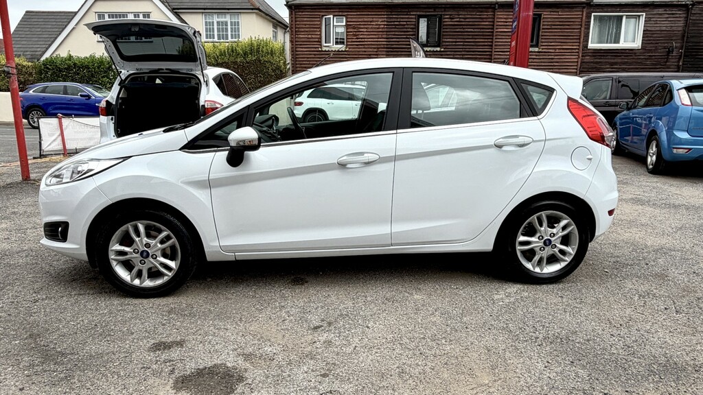 Ford Fiesta 1.2 Zetec 2014 White #5