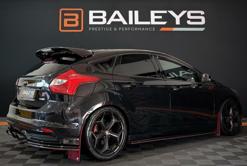 Ford Focus 2.0T Ecoboost St-3 Euro 5 Ss Black