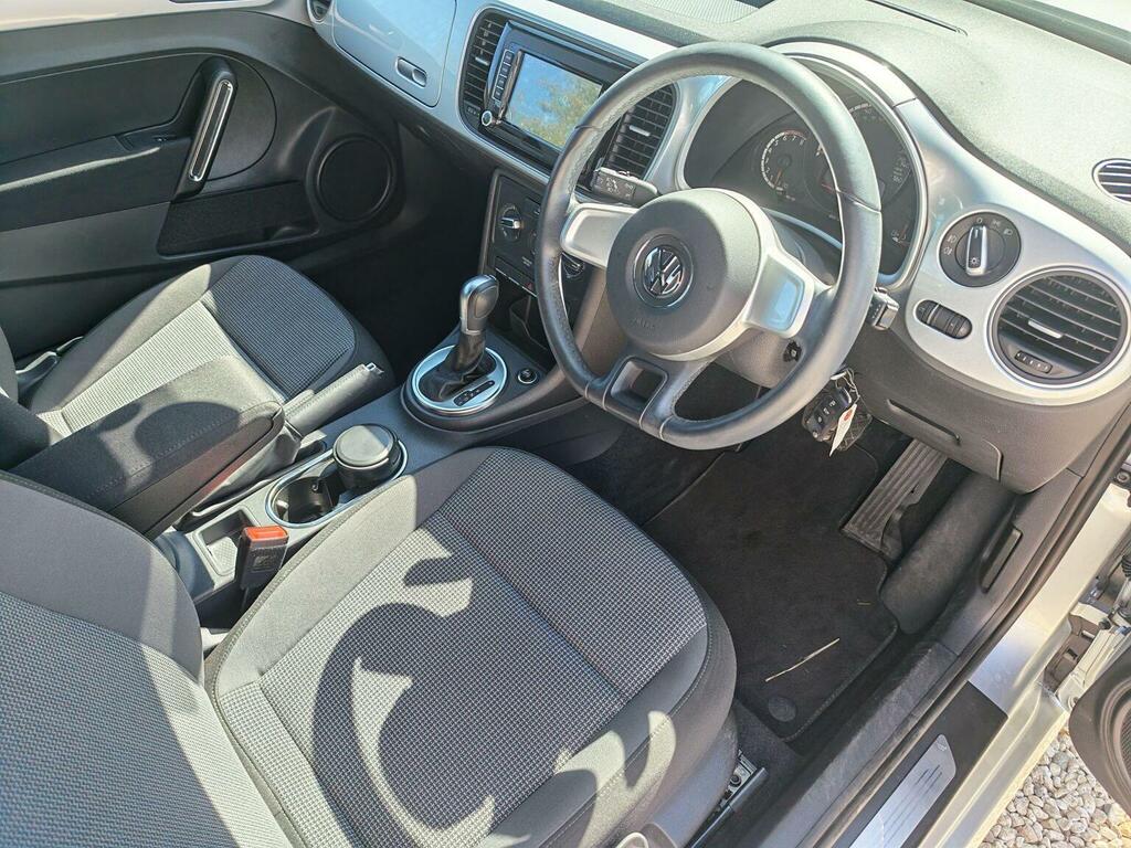 Volkswagen Beetle 2016 1.2 Tsi Bluemotion Tech Design Cabriolet Grey #10