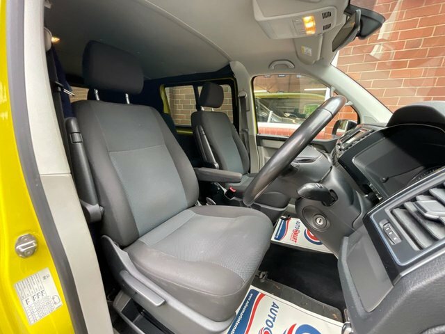 Volkswagen Transporter Tdi T30 Bluemotion Tech Yellow #3
