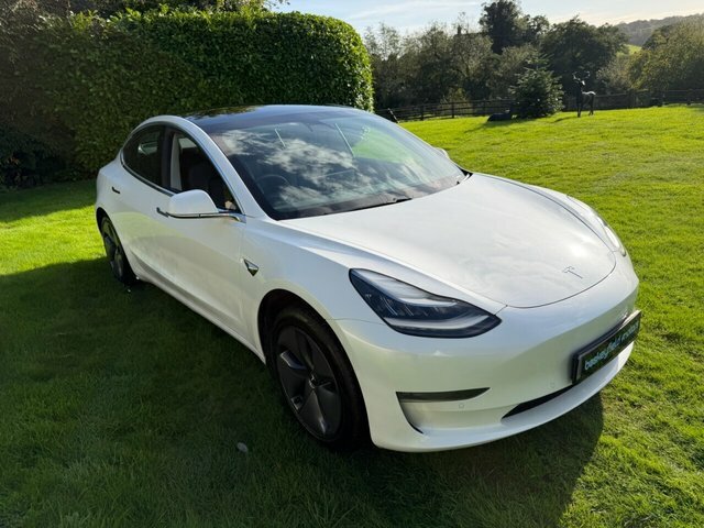 Tesla Model 3 Dual Motor Long Range Saloon 4 White #6