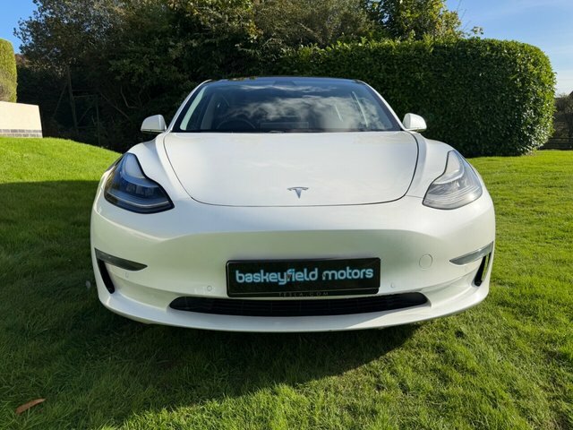 Tesla Model 3 Dual Motor Long Range Saloon 4 White #2