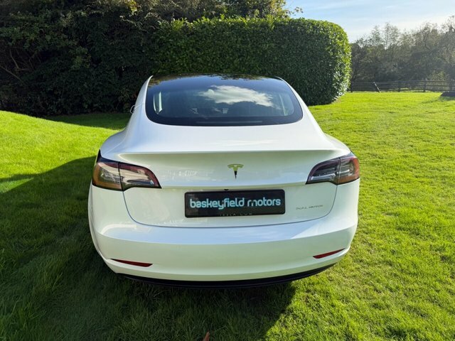 Tesla Model 3 Dual Motor Long Range Saloon 4 White #3
