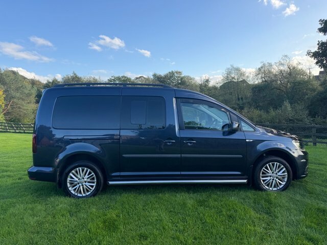 Volkswagen Caddy Maxi Life 2.0 Tdi Bluemotion Tech Mpv Euro Blue #5