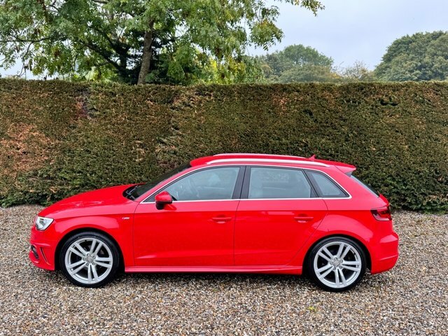 Audi A3 2.0 Tdi S Line Sportback Euro 5 Red #4