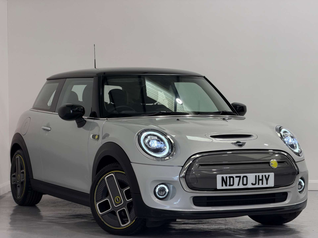 Mini Hatch Cooper S Level 1 White