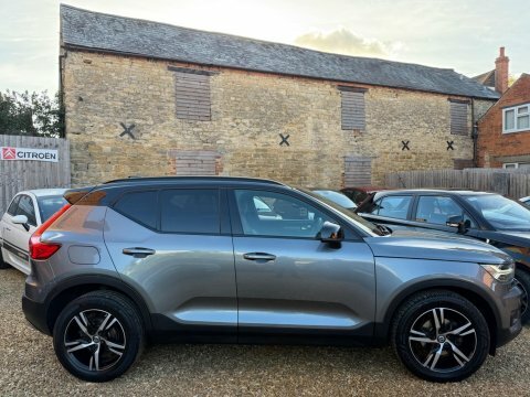 Volvo XC40 2.0 D3 R-design Grey #4