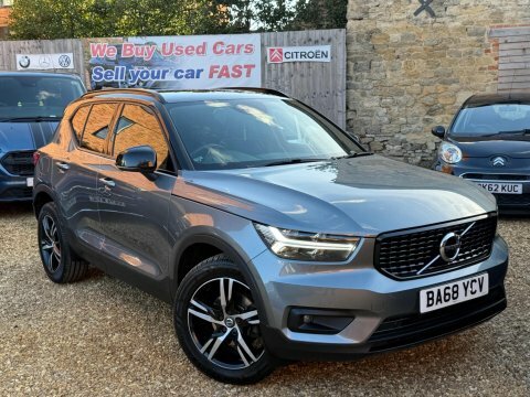 Volvo XC40 2.0 D3 R-design Grey