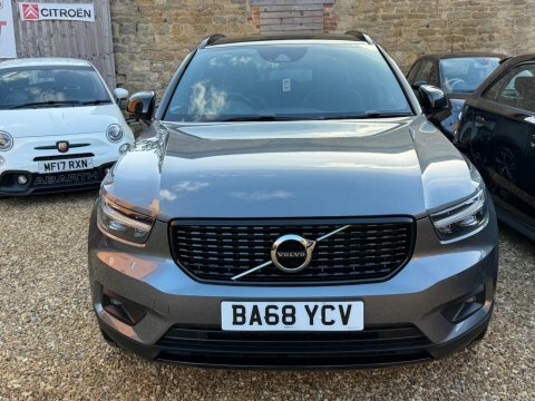 Volvo XC40 2.0 D3 R-design Grey #3