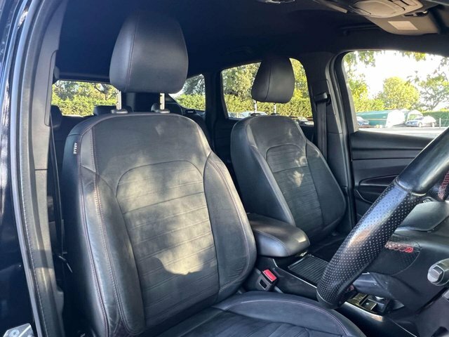 Ford Kuga 1.5 Tdci St-line Suv Black #6