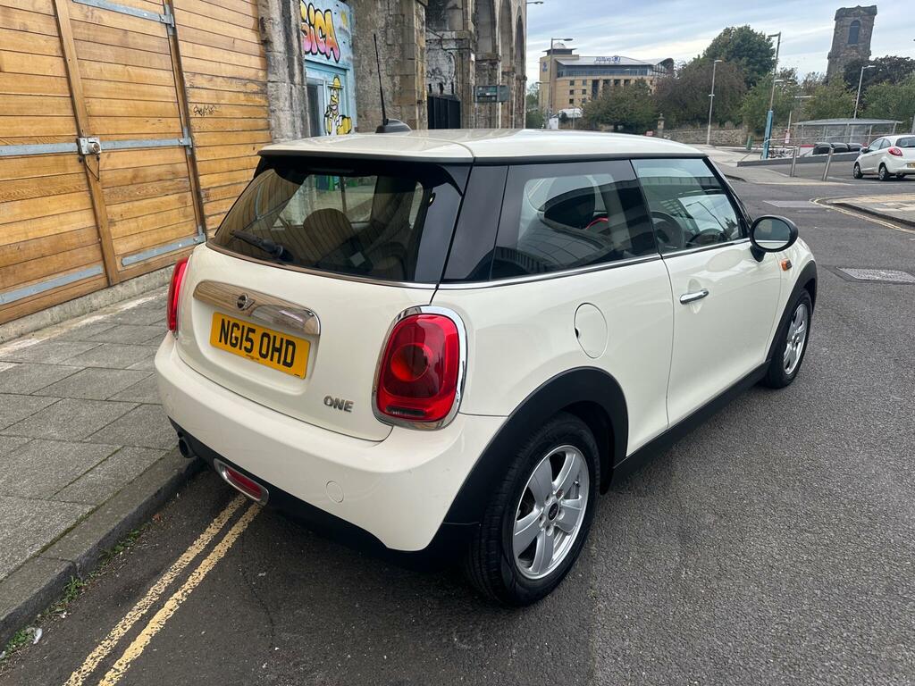 Mini Hatch One White #4