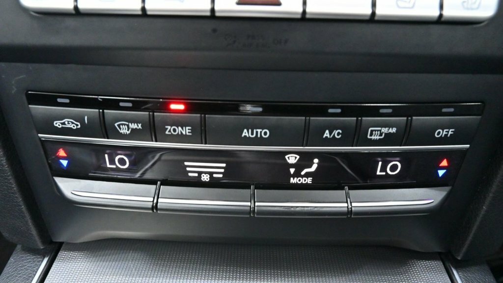 Mercedes-Benz E Class 2.1 E250 Cdi Amg Sport Cabriolet G-tron White #24