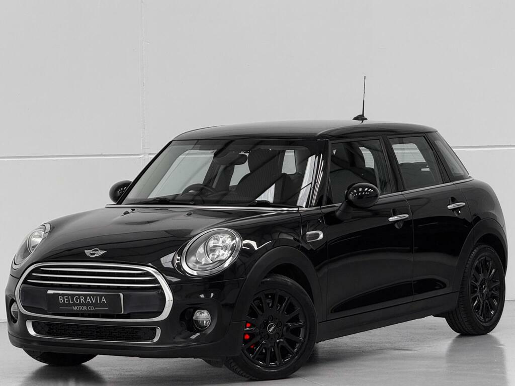 Mini Hatch 1.5 Cooper Silver #1