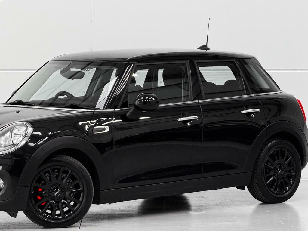 Mini Hatch 1.5 Cooper Silver #20