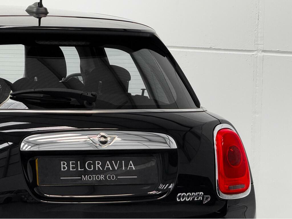Mini Hatch 1.5 Cooper Silver #12