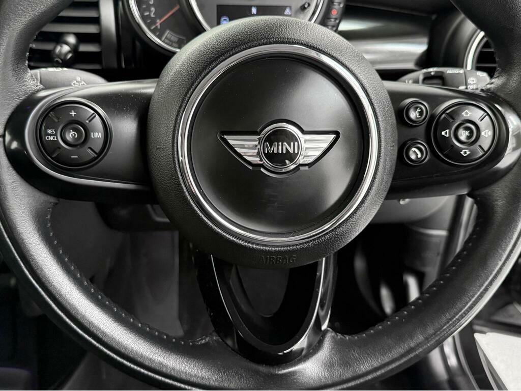 Mini Hatch 1.5 Cooper Silver #36