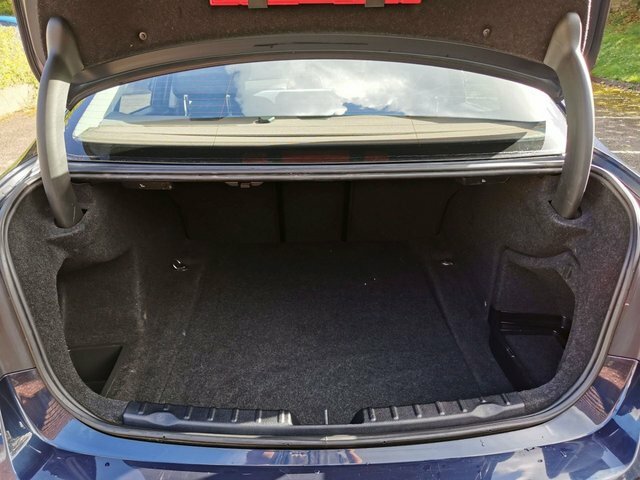 BMW 3 Series 2.0 320D M Sport Blue #23
