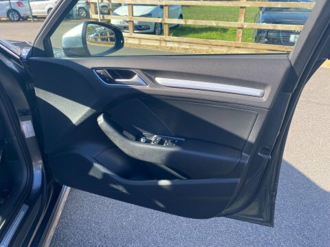 Audi S3 Hatchback 2.0 Tfsi Black Edition - Pan Roofbn Black #10