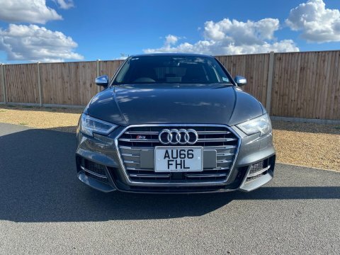 Audi S3 Hatchback 2.0 Tfsi Black Edition - Pan Roofbn Black #3