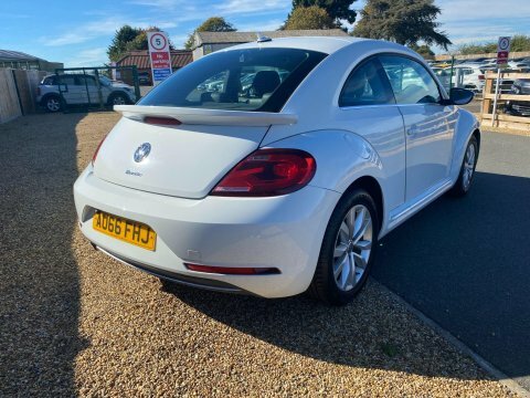 Volkswagen Beetle 1.2 Tsi Design White #6