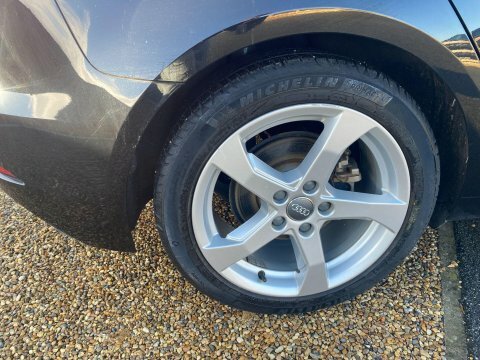 Audi A3 1.5 3 Black Edition Tfsi Black #8