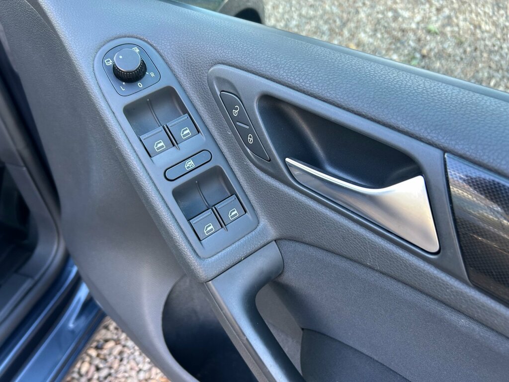 Volkswagen Golf 1.4 S Euro 5 Blue #31
