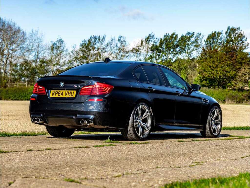 BMW M5 Auto Black #4