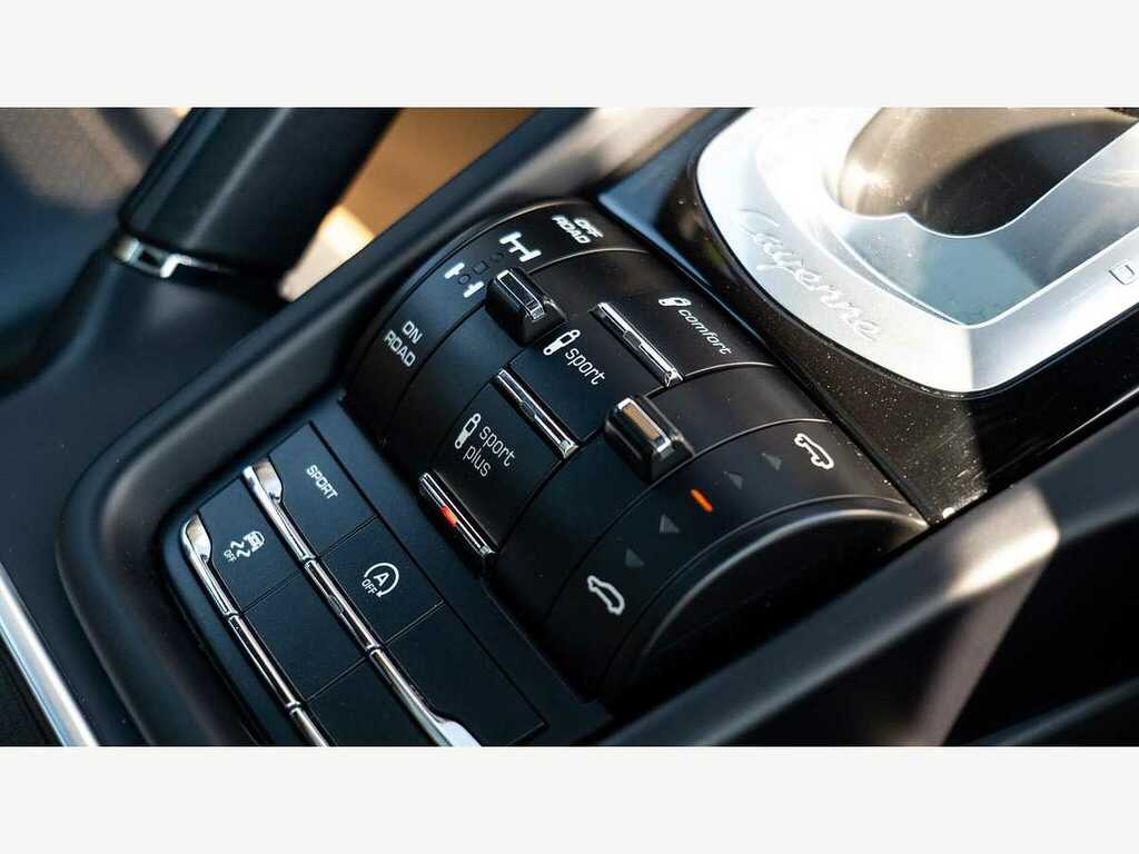 Porsche Cayenne 3.0 V6 E-hybrid S Platinum Edition Tiptronics 4Wd Silver #26