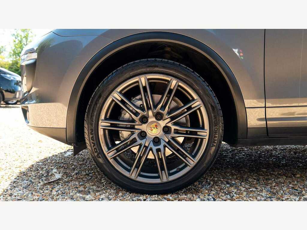 Porsche Cayenne 3.0 V6 E-hybrid S Platinum Edition Tiptronics 4Wd Silver #10