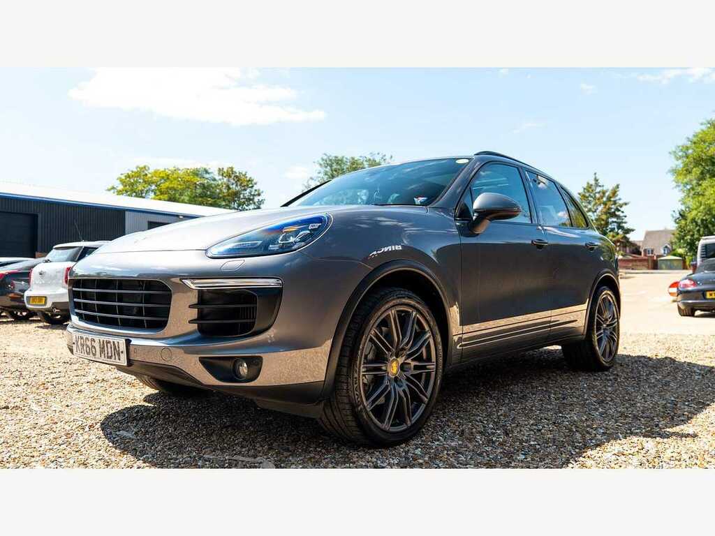 Porsche Cayenne 3.0 V6 E-hybrid S Platinum Edition Tiptronics 4Wd Silver #2