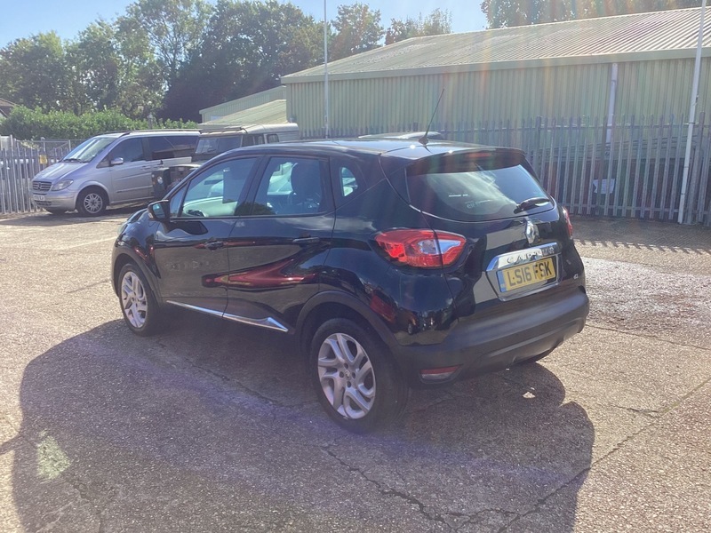Renault Captur 1.5 Dci Energy Dynamique Black #2
