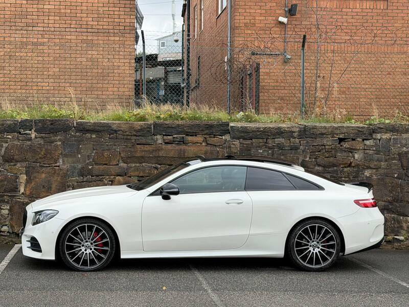 Mercedes-Benz E Class 2.0 E220d Amg Line Premium Plus G-tronic Euro 6 White #4