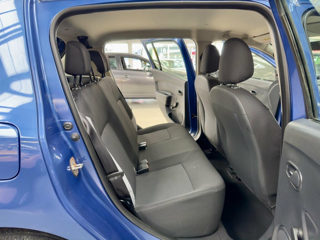 Dacia Sandero 1.1 Ambiance 75 Bhp White #33