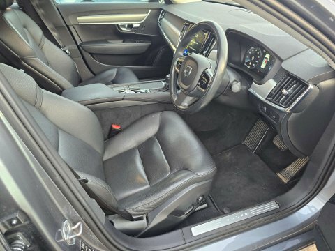 Volvo S90 2.0 T4 Momentum Plus Grey #5