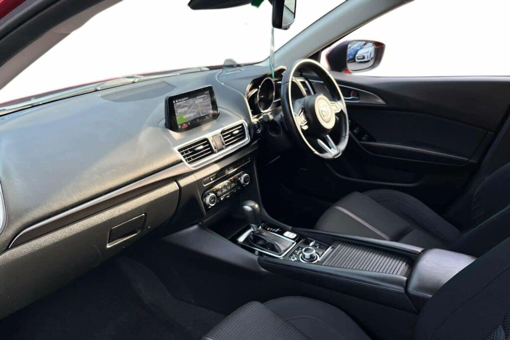 Mazda 3 2.0 Skyactiv-g Sport Nav Hatchback Red #2