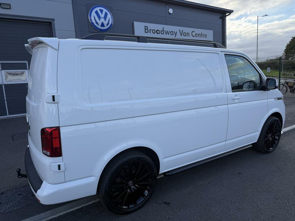 Volkswagen Transporter 2.0 Tdi 150 6 Speed Highline Panel Van White #5