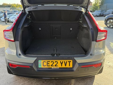 Volvo C40 Plus Silver #17