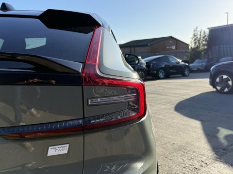 Volvo C40 Plus Silver #16