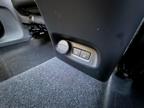 Volvo C40 Plus Silver #47