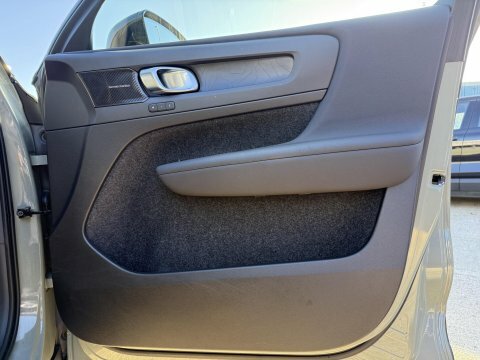 Volvo C40 Plus Silver #28