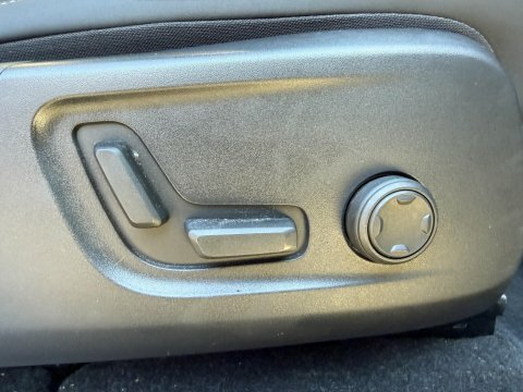 Volvo C40 Plus Silver #30
