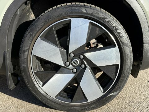 Volvo C40 Plus Silver #12