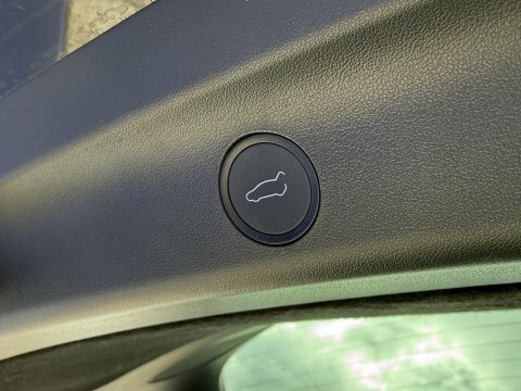 Tesla Model Y Long Range Awd White #18