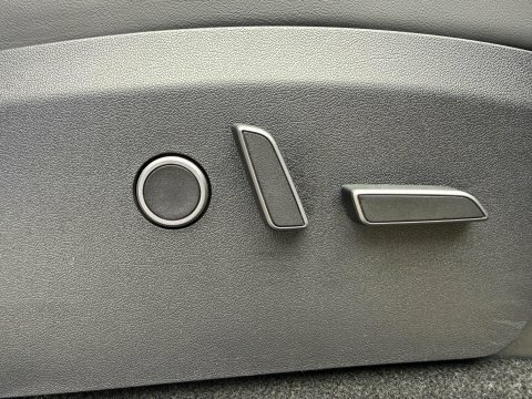 Tesla Model Y Long Range Awd White #26