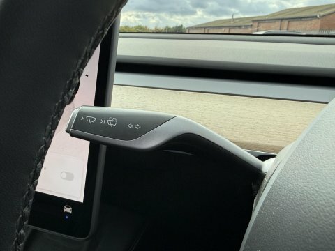 Tesla Model Y Long Range Awd White #29