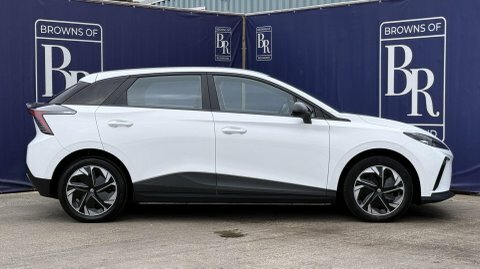 MG MG4 64Kwh Se Long White #3